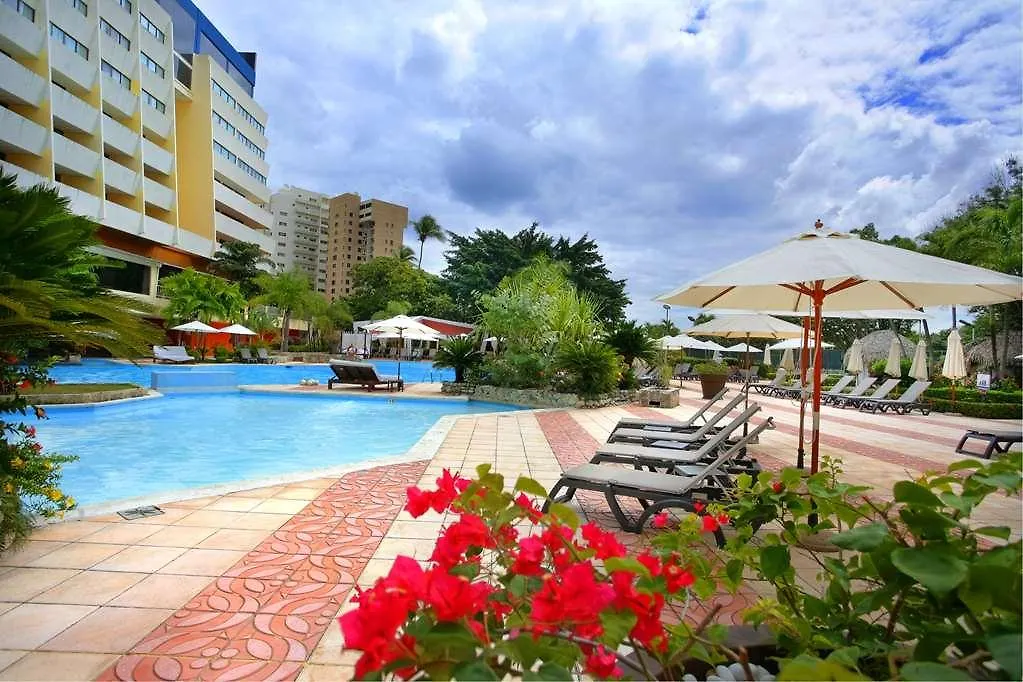 Dominican Fiesta Hotel, Trademark By Wyndham Santo Domingo Hotel