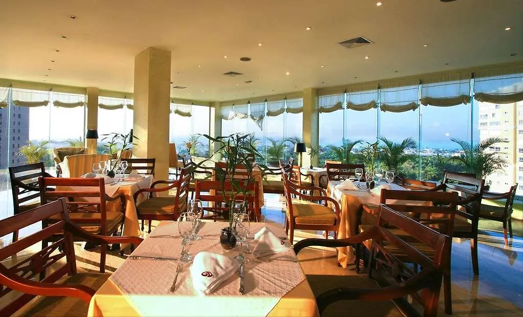 Dominican Fiesta Hotel, Trademark By Wyndham Santo Domingo 0*,